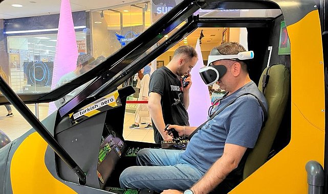 Simülatör uçaklarla keyifli deneyim ziyaretçilerini bekliyor