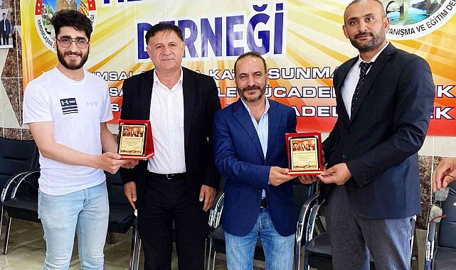 Sinanoğlu ve Metinalılardan İHA'ya iki plaket