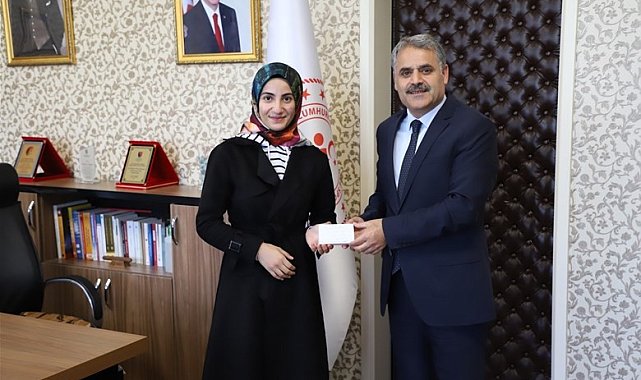 Sınavı kazanan öğrenciye ''Bosna'' ödülü