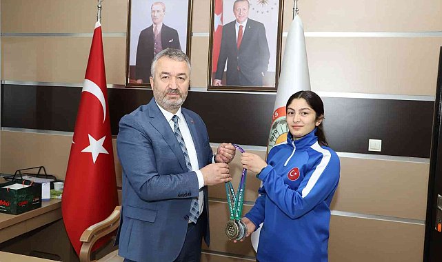 Sinem, Brezilya'dan madalyalarla döndü