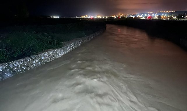 Sinop'ta Karasu çayı taştı, tarım arazileri sular altında kaldı
