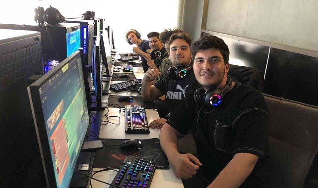 Sinop'ta ödüllü e-spor turnuvası