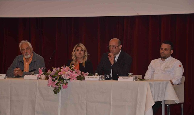 Sinop&#039;ta turizm öğrencileriyle &#039;Türk mutfağı&#039; söyleşisi