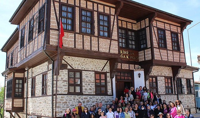 Sivrihisarlılar ilçelerin tarihi mekânlarını gezdiler