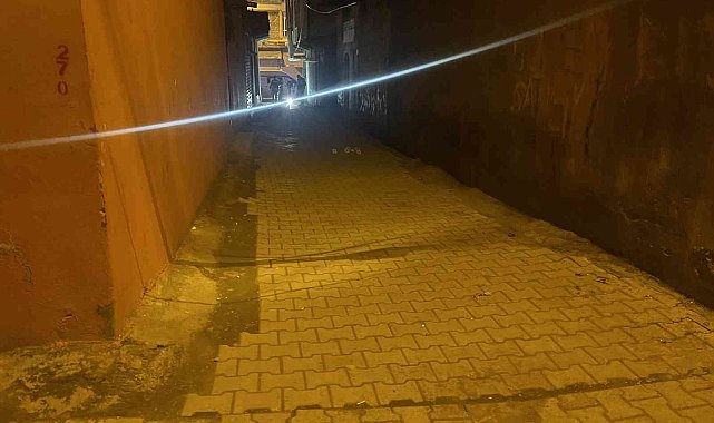 Sokakta doğurduğu bebeğini poşete koyup terk etti