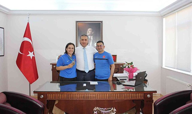 Sökeli milli sporcu Yadigar Talayhan, Kaymakam Güney'le görüştü