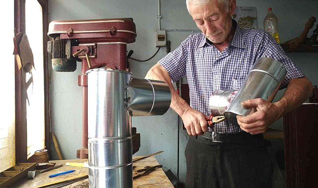 Son kuşak teneke ustası 40 yıldır saca şekil veriyor