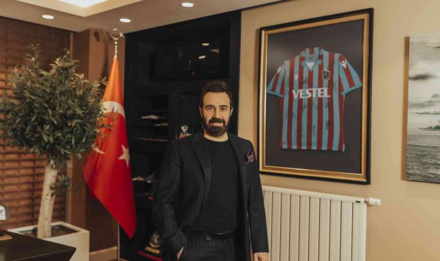 Süleyman Adanur: "Trabzonspor'un şampiyonluğu dünya çapında Trabzon kentine, insanına yakışır şekilde kutlandı"