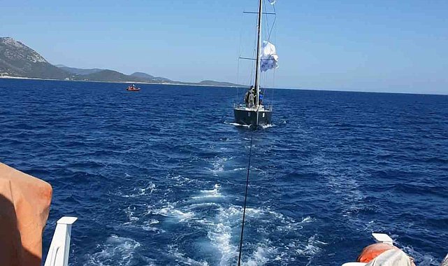 Sürüklenen tekneyi KIYEM ekipleri kurtardı