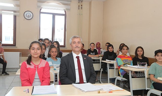 Tahmazoğlu kursiyerlerle bir araya geldi