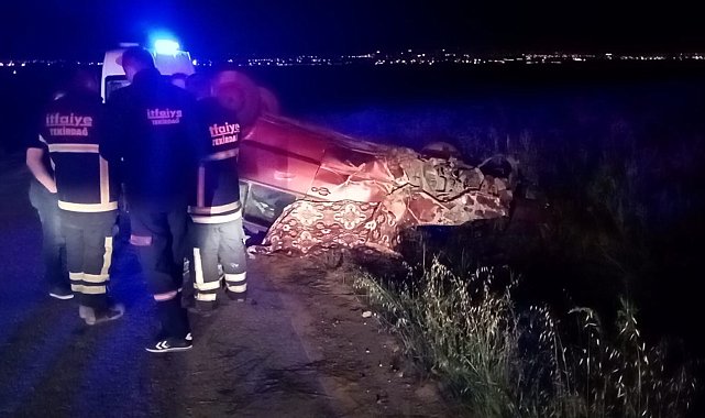 Taklalar atan otomobil hurdaya döndü: 1 ölü