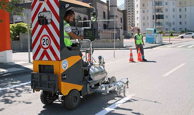Talas Belediyesi kendi yolunu çizecek