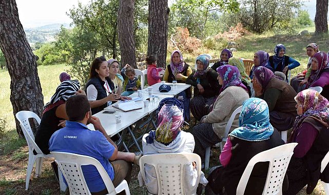 Tarsus Belediyesi, güncel tarımsal gelişmeleri çiftçiyle buluşturuyor