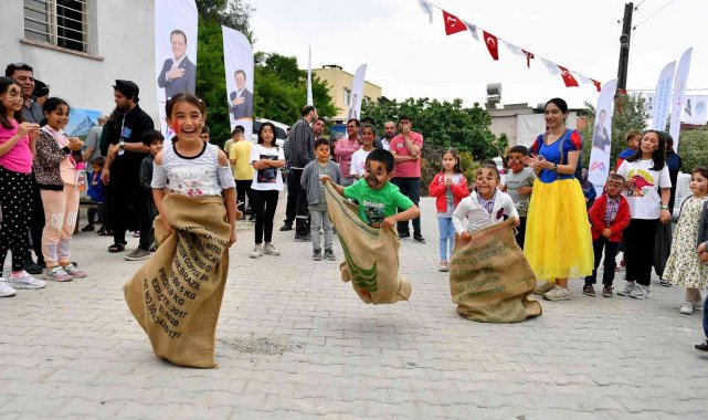 Tarsus&#039;un köylerinde çocuklar 3 gün bayram coşkusu yaşadı
