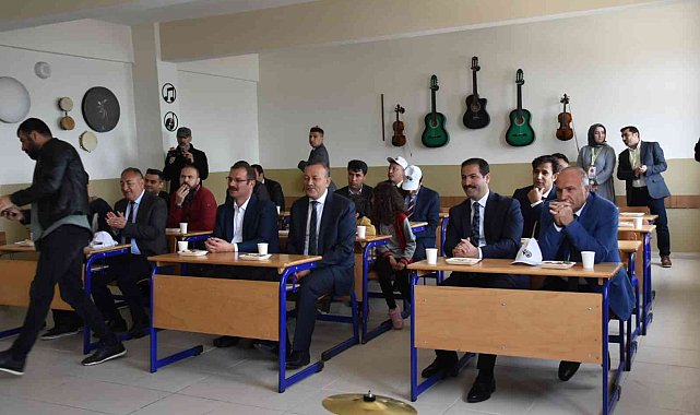 Tatvan&#039;da &#039;Bilim Fuarı&#039; açıldı