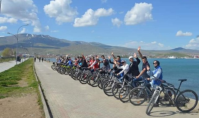 Tatvan'da "Bisiklet Turu" düzenlendi