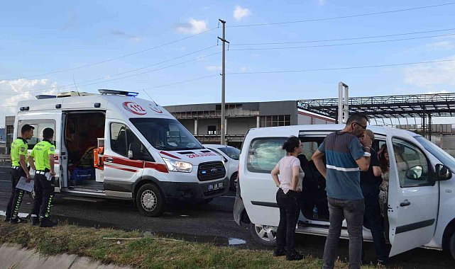 Tekirdağ'da 4 araç birbirine girdi: 2 yaralı