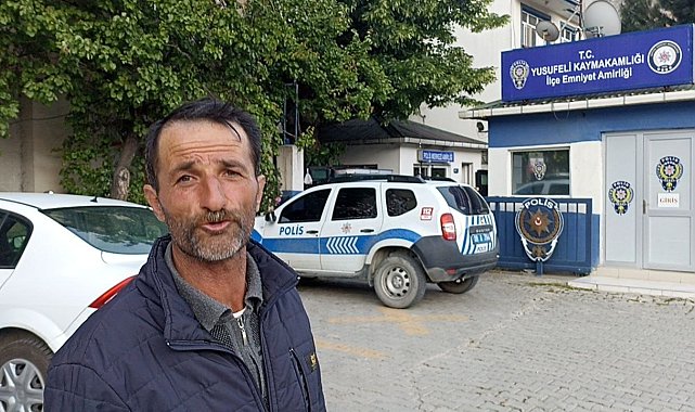 Telefon kulağında karakola koştu, 158 bin lirasını gerçek polisler kurtardı