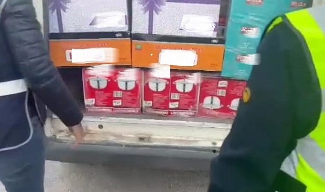 Tencere, tava kolilerinden 645 bin adet doldurulmuş makaron çıktı