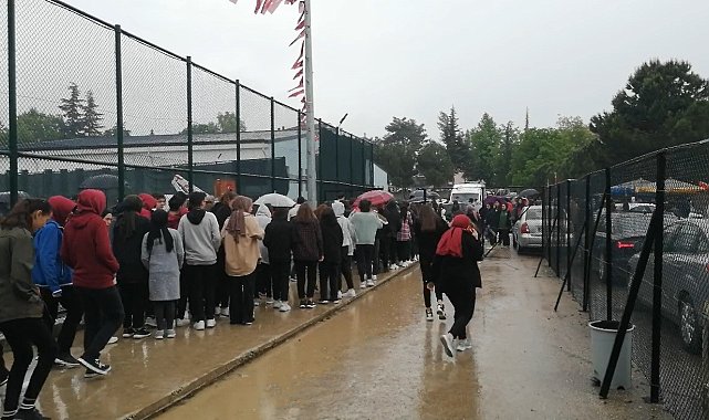 Tokat'ta 19 Mayıs kutlamalarına yağmur engeli