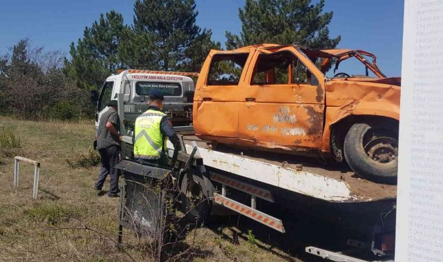 Trafik kazalarına hasarlı araçla dikkat çekiliyor