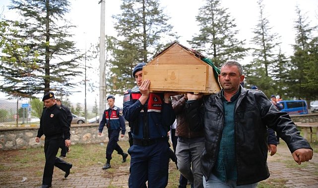 Tüm Türkiye onu "Üzümler olunca da gelin" demesiyle tanımıştı