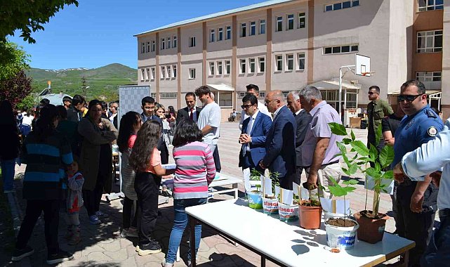 Tunceli'de bilim şenliği etkinliği