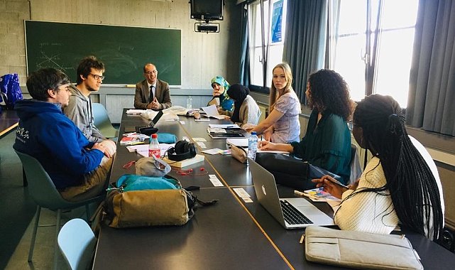 Türk dekandan Belçika'da ders