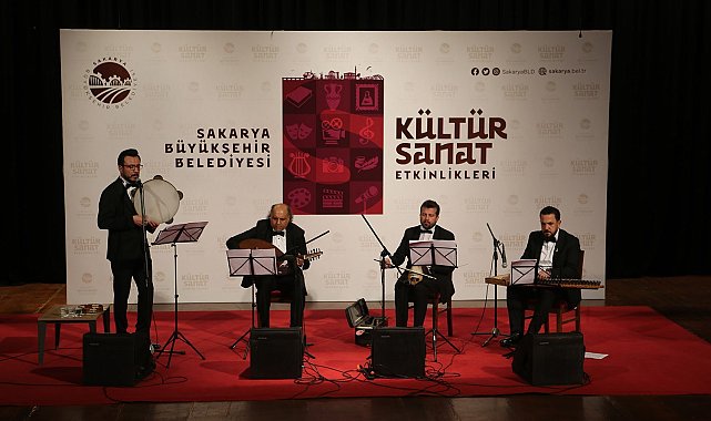 Türk müziği konseri sanatseverleri mest etti