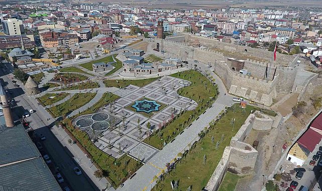 Türkiye'nin en başarılı belediye başkanı Mehmet Sekmen'e bir ödül daha