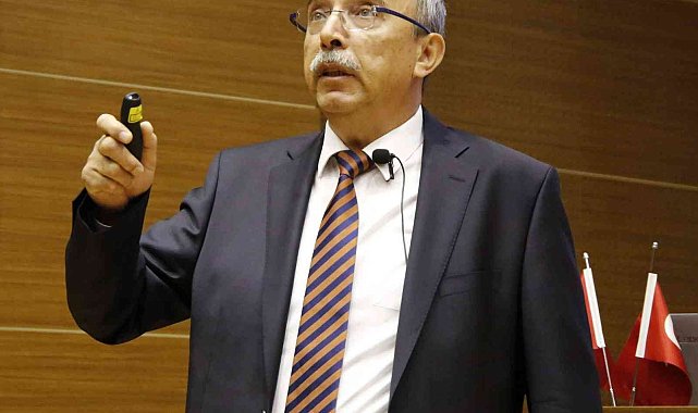 Üniversite öğrencilerine başarının sırrı anlatıldı