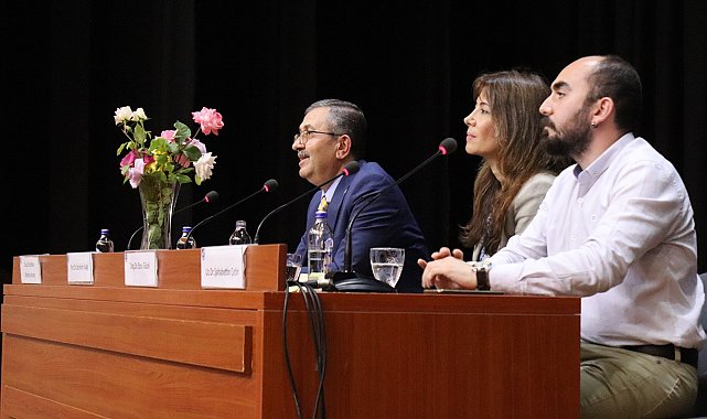 Üniversiteli gençlerle sosyal medya bağımlılığı konuşuldu