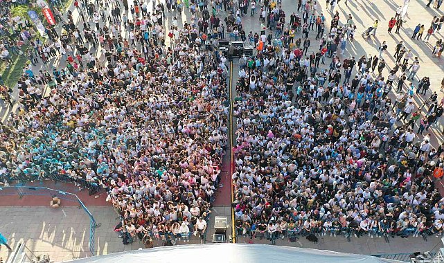 Uşak'ta ilk kez 'Color Fest' düzenlendi