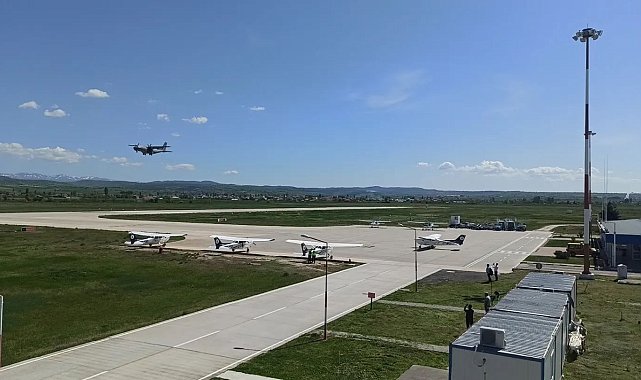 Uşak'ta yarık damak ve dudak tedavisi gören bebek İstanbul'a sevk edildi