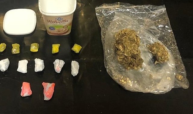 Uyuşturucu taciri 17 kişi tutuklandı