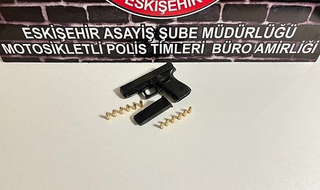 Üzerinden ruhsatsız tabanca çıkan şahsa adli işlem