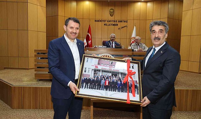 Vali Ayhan, İl Genel Meclisine veda etti