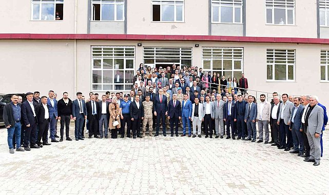 Vali Bilmez'den Çatak ilçesine veda ziyareti