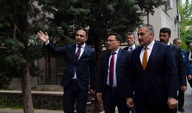 Vali Çiçek Develi&#039;de incelemelerde bulundu