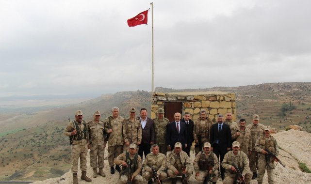 Vali Demirtaş güvenlik güçleri ile bayramlaştı