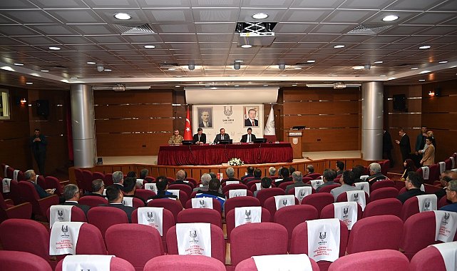 Vali Erin kamu yöneticileriyle helalleşti