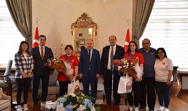 Vali Karadeniz Dünya Şampiyonu judocuları ağırladı