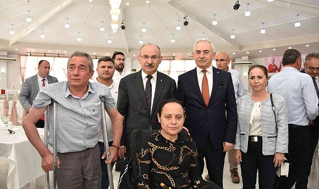 Vali Karadeniz Saruhanlı'da muhtarlar, STK'lar ve vatandaşlarla buluştu