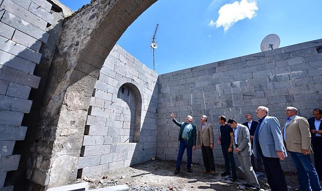 Vali Karaloğlu, devam eden çalışmaları inceledi