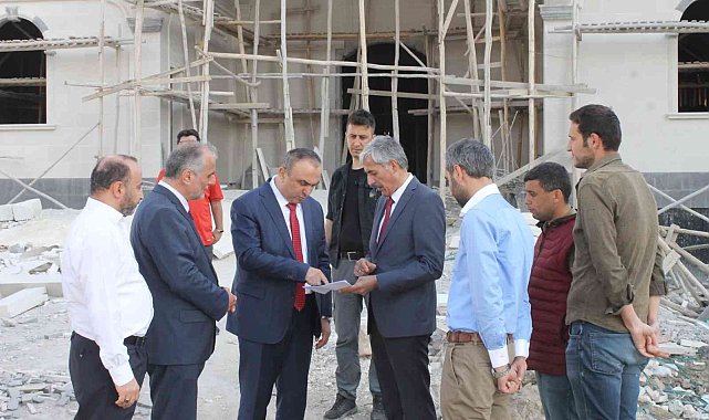 Vali Soytürk, cami ve kuran kursu inşaatlarında incelemelerde bulundu