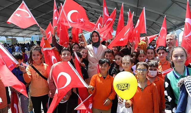 Vali Yiğitbaşı, Türkiye&#039;de ki kitap okuma oranının rakamlarla açıkladı: