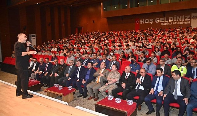 Vali Yılmaz: &quot;Çok çalışmalı, vaktimizi boşa harcamamalıyız&quot;