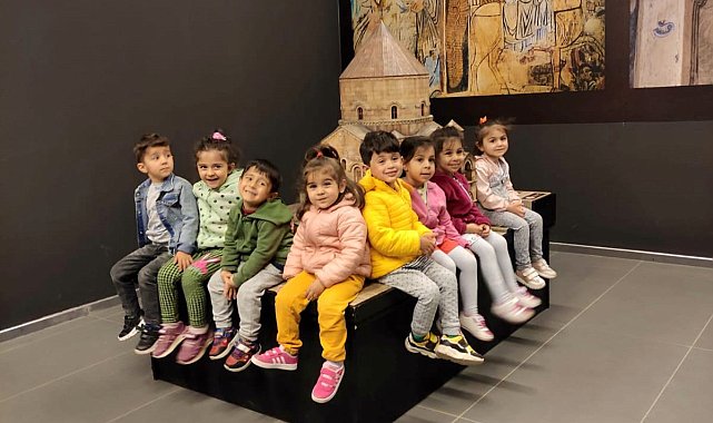 Van Büyükşehir Belediyesi minikleri tarihle buluşturdu