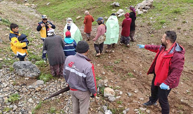 Van'da yaylada mahsur kalan vatandaşlar kurtarıldı