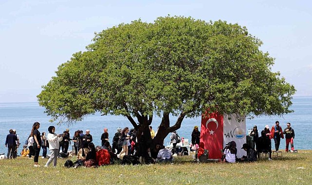 Van'ın muhteşem koylarına doğa yürüyüşü
